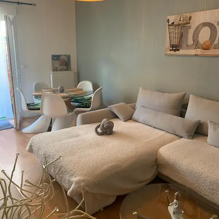 Joli F3 Moderne Neuf 80 M 2 Kinepolis